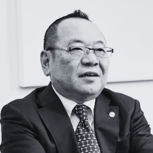 行光　威夫